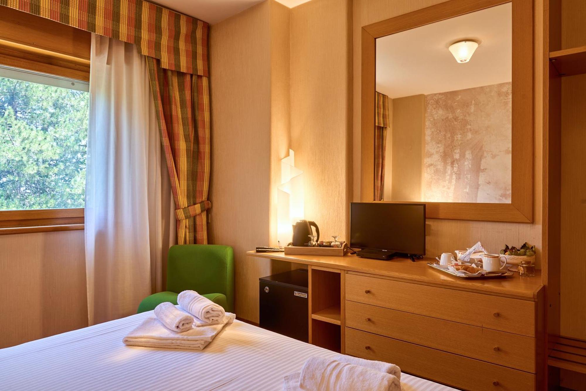 Hotel Camigliatello 卡迈格拉特罗希拉诺 外观 照片